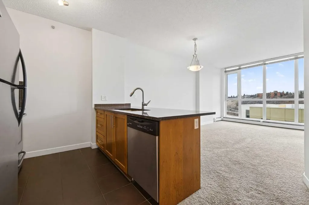 325 3 Street SE Calgary AB T2G 0T9