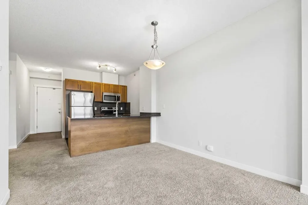 325 3 Street SE Calgary AB T2G 0T9