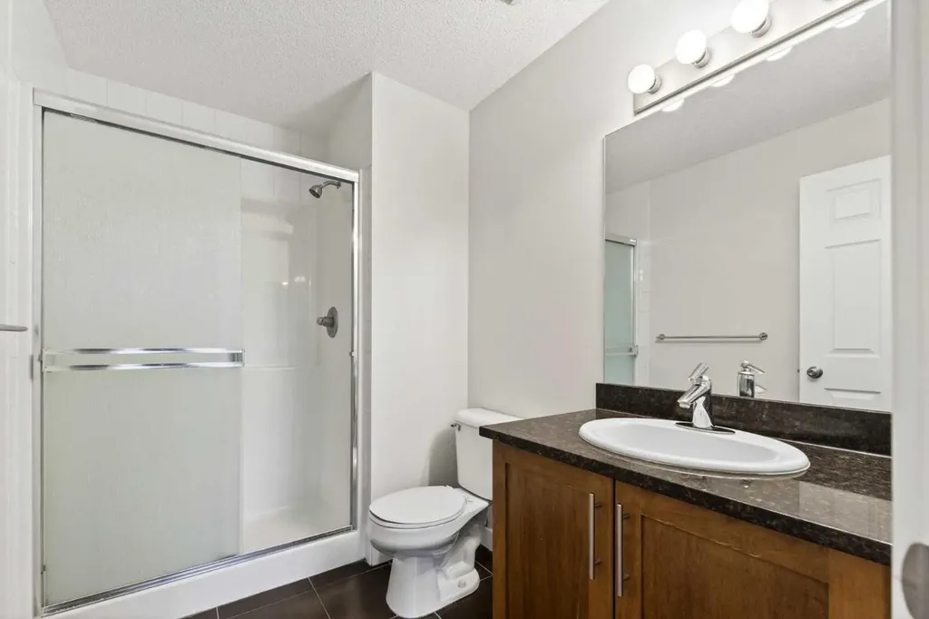 325 3 Street SE Calgary AB T2G 0T9