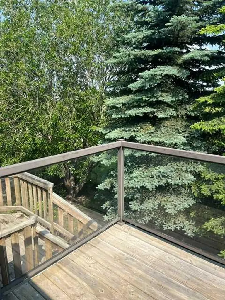 58 Linn Close Red Deer AB T4R2T5