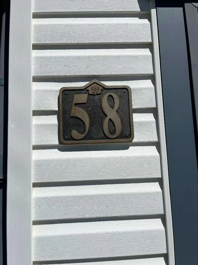 58 Linn Close Red Deer AB T4R2T5