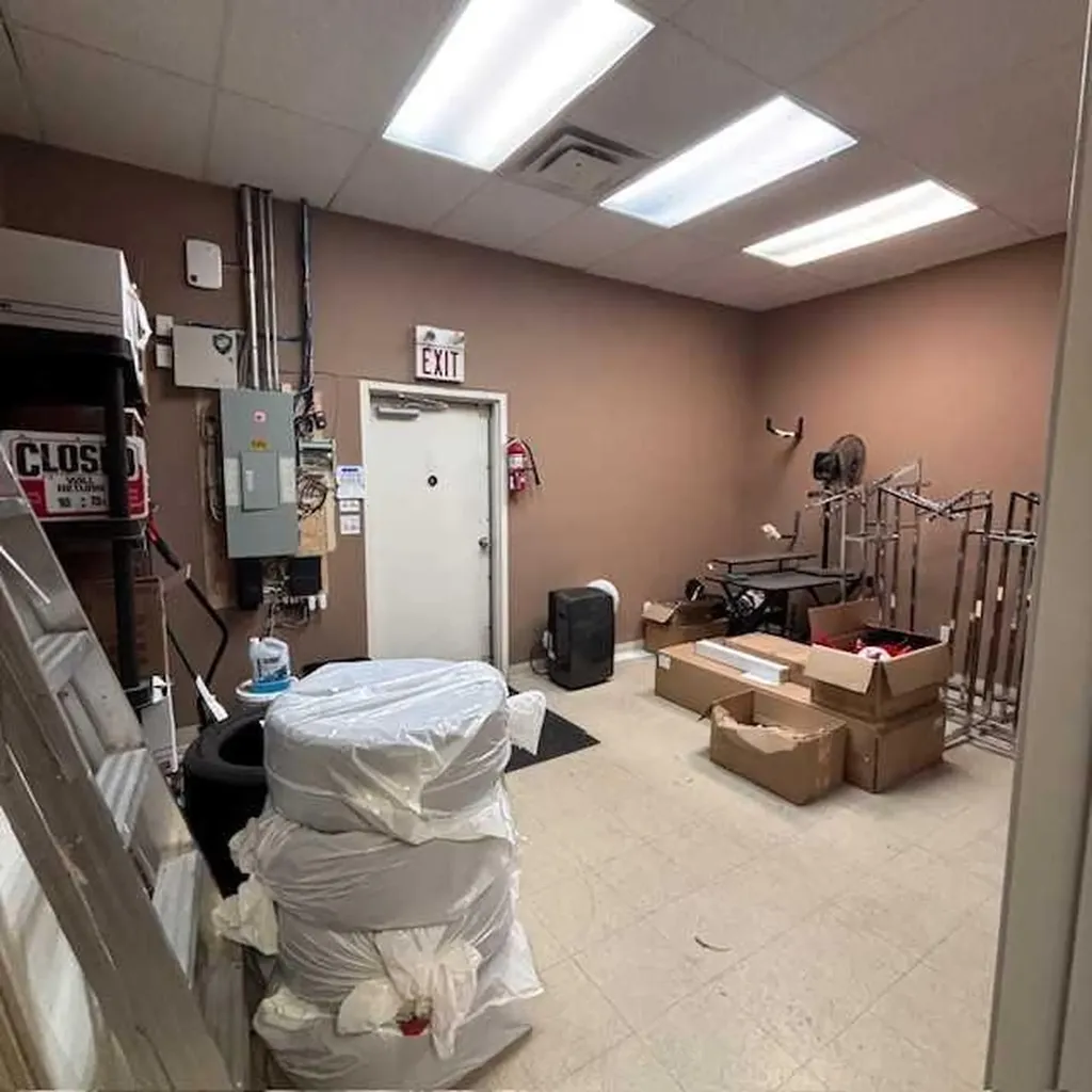 1310 Kingsway Avenue SE Medicine Hat AB T1A 2Y4
