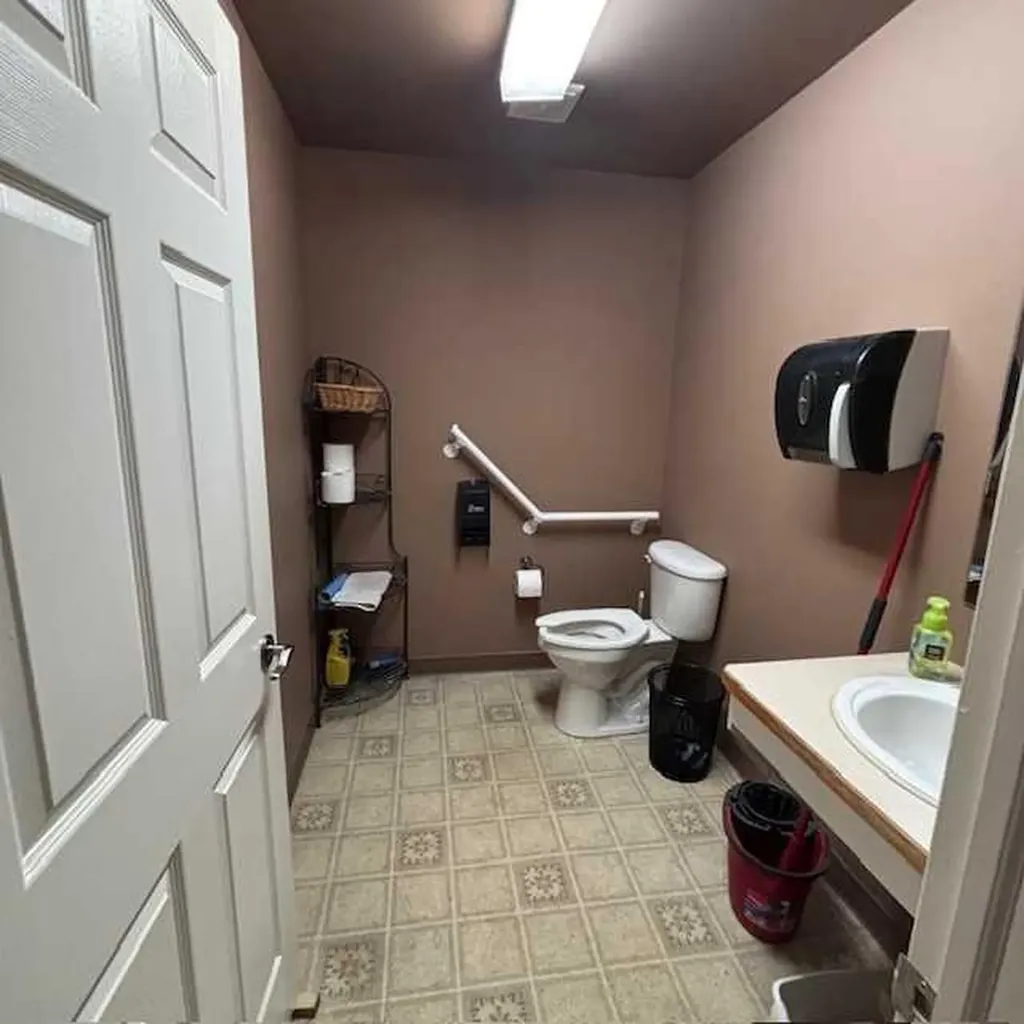 1310 Kingsway Avenue SE Medicine Hat AB T1A 2Y4