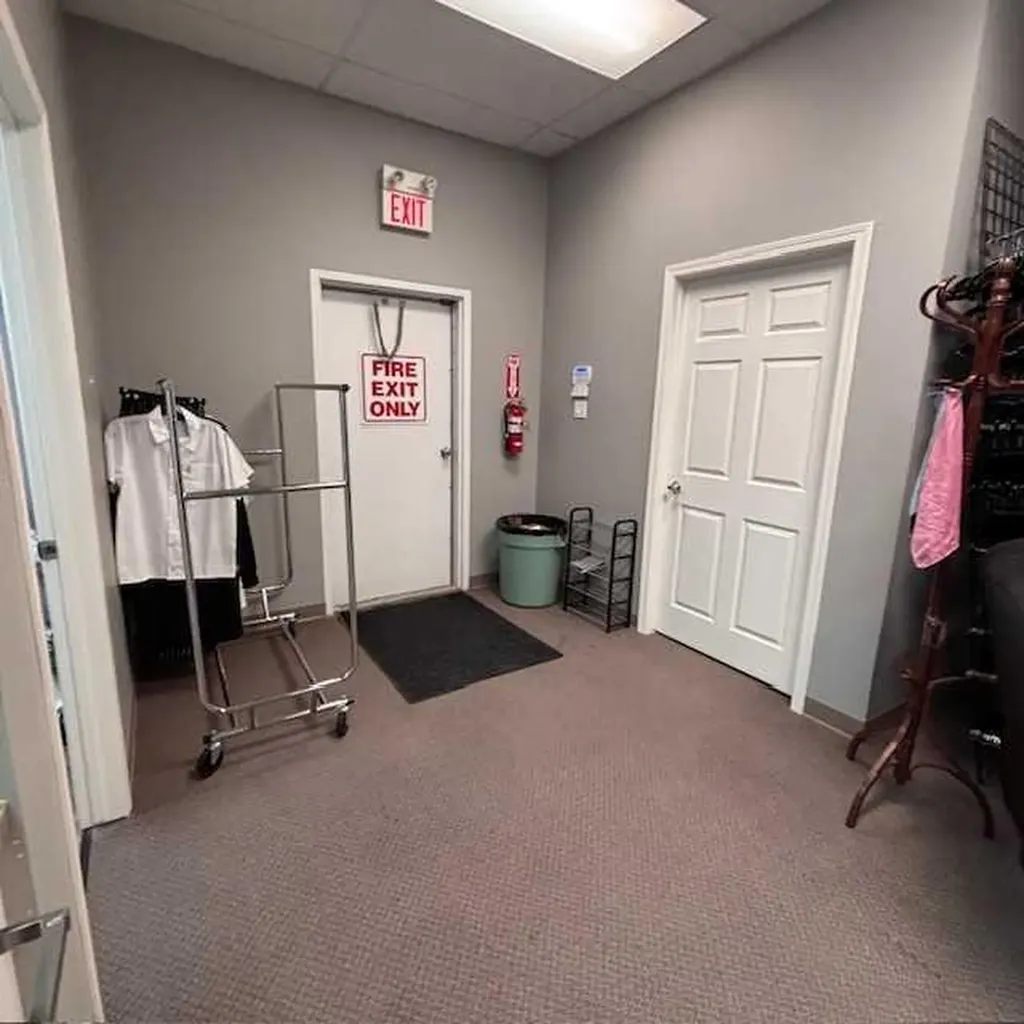 1310 Kingsway Avenue SE Medicine Hat AB T1A 2Y4