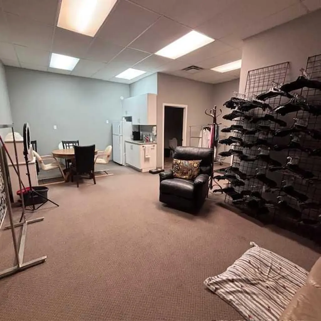 1310 Kingsway Avenue SE Medicine Hat AB T1A 2Y4
