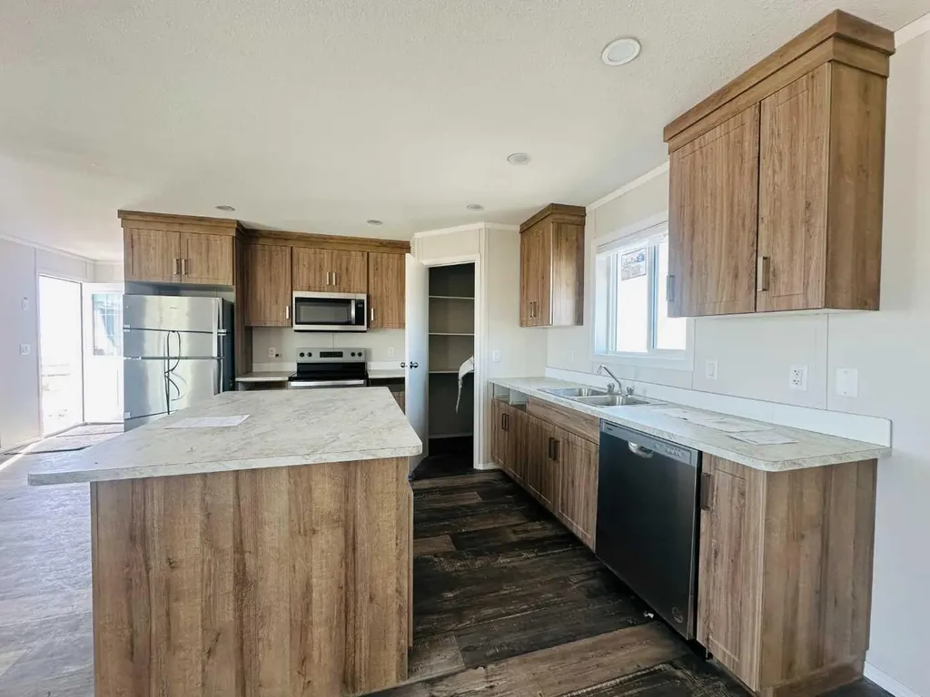 213037 Township Road 250 Rural Wheatland County AB T0M 0N0