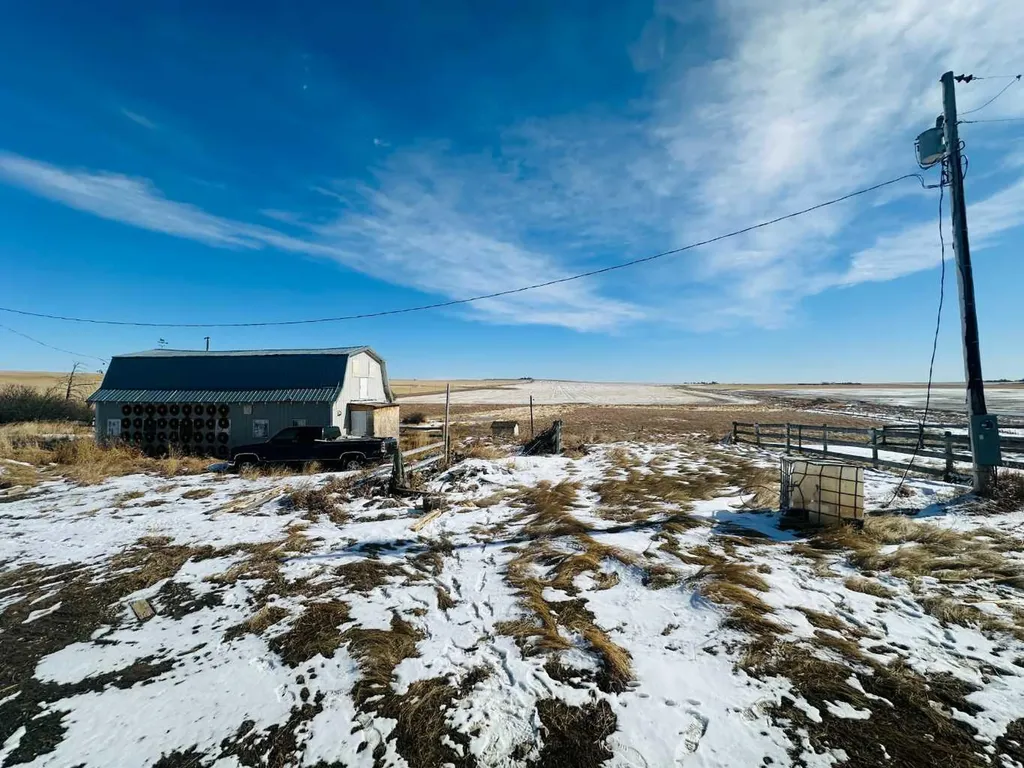 213037 Township Road 250 Rural Wheatland County AB T0M 0N0