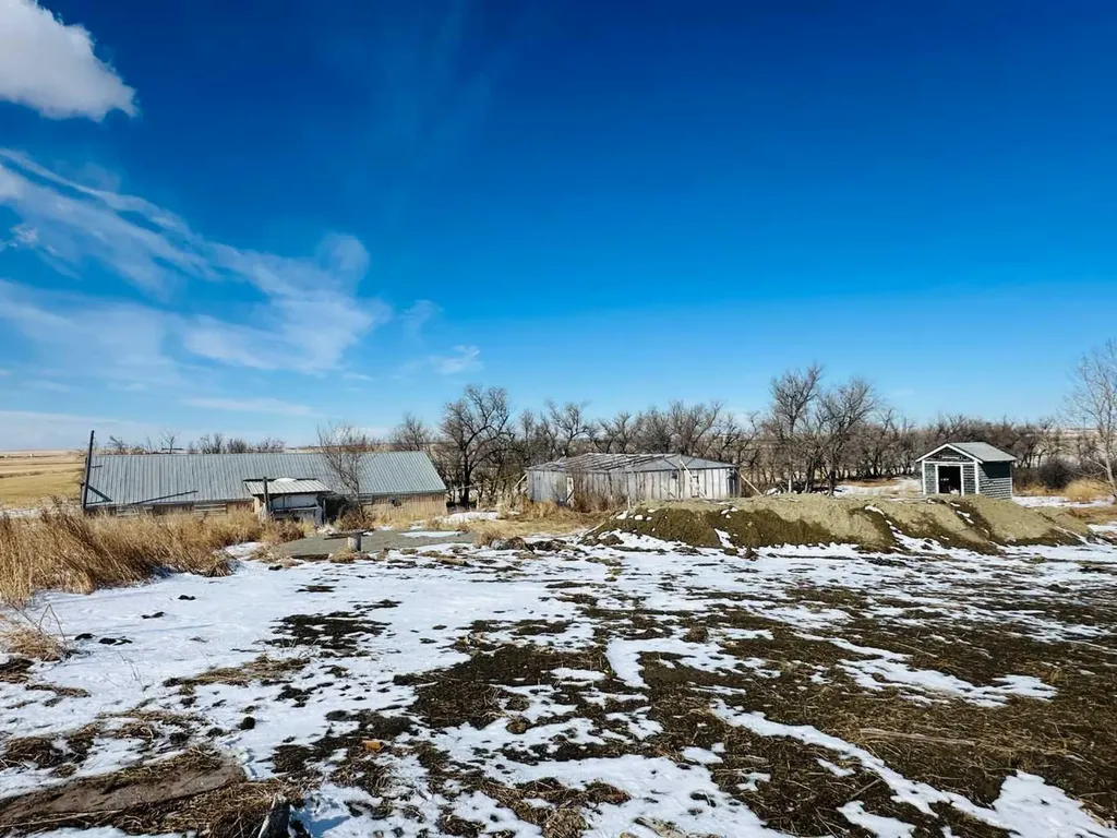 213037 Township Road 250 Rural Wheatland County AB T0M 0N0