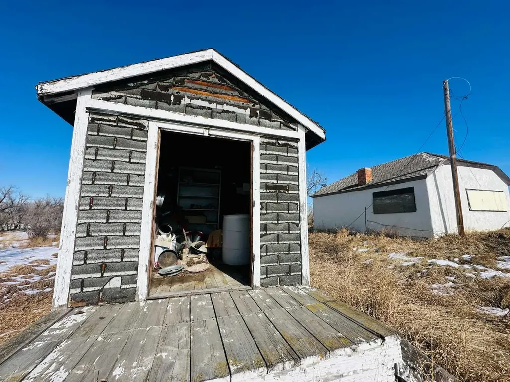213037 Township Road 250 Rural Wheatland County AB T0M 0N0