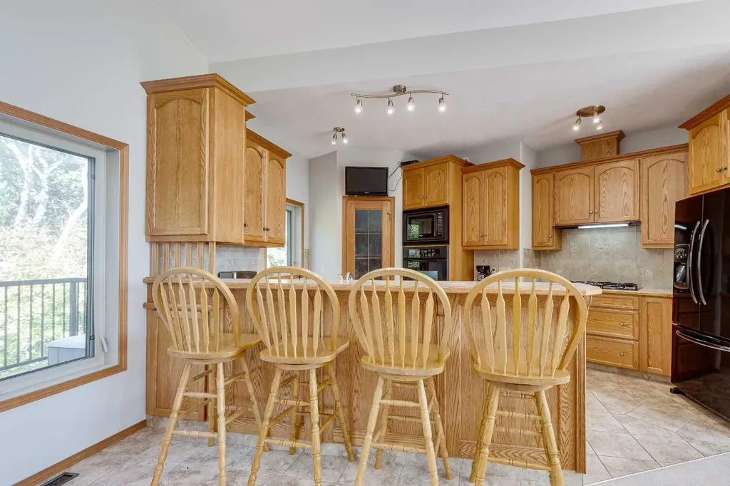 602 Pheasant Close Pelican Point AB T0B 0H0