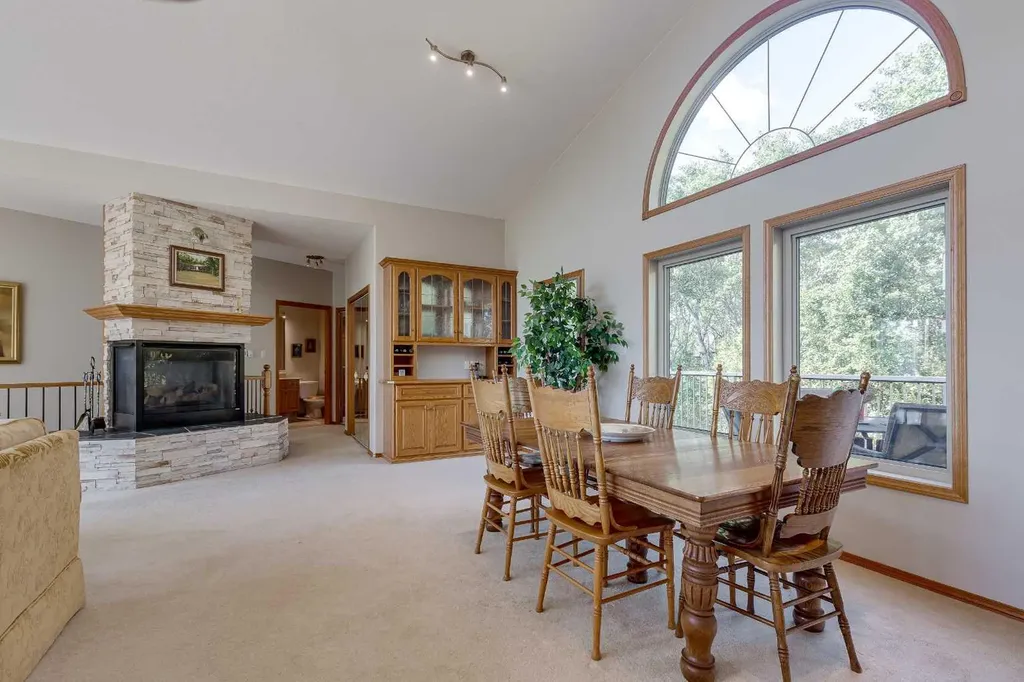602 Pheasant Close Pelican Point AB T0B 0H0