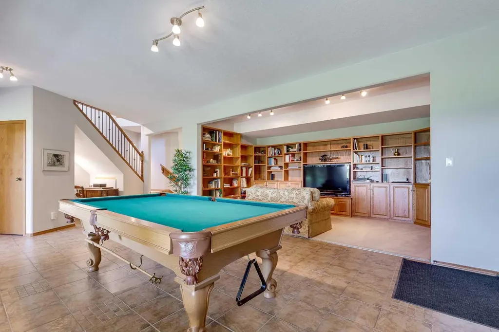 602 Pheasant Close Pelican Point AB T0B 0H0