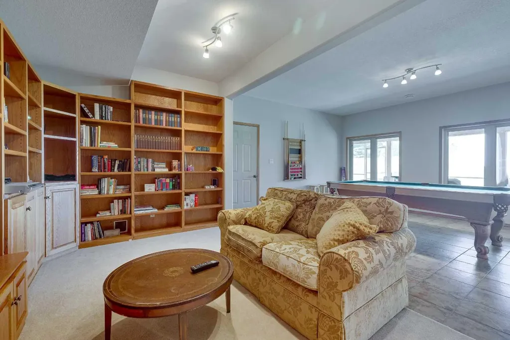 602 Pheasant Close Pelican Point AB T0B 0H0