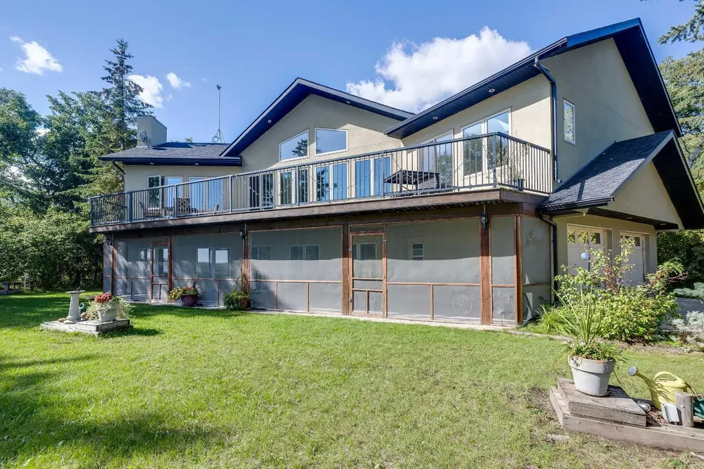 602 Pheasant Close Pelican Point AB T0B 0H0