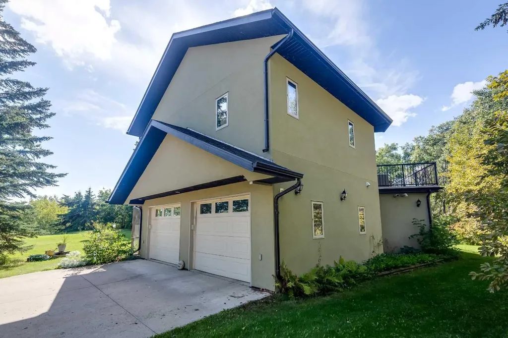 602 Pheasant Close Pelican Point AB T0B 0H0