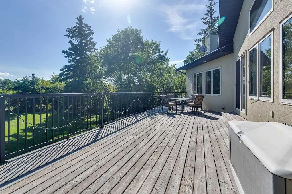 602 Pheasant Close Pelican Point AB T0B 0H0