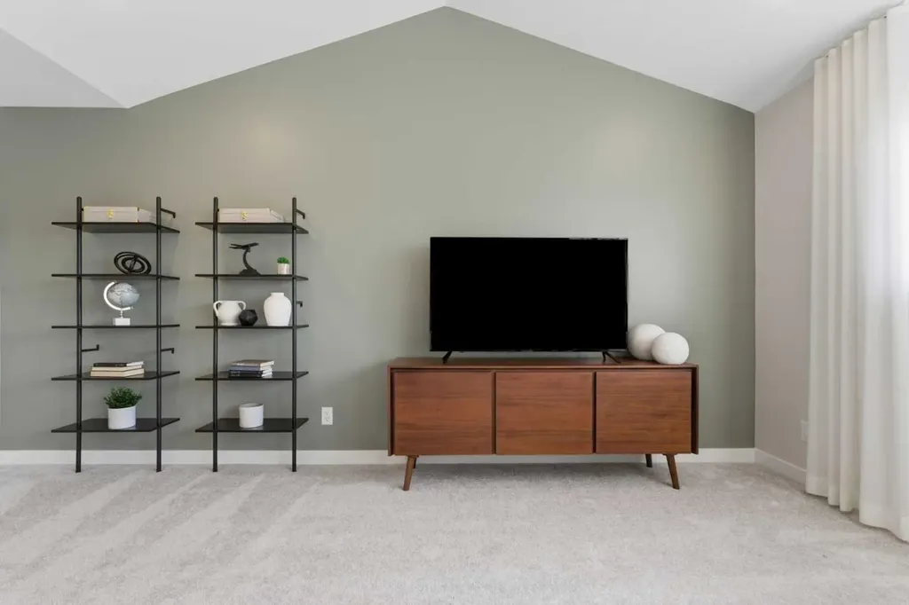 201 Cooperswood Green SW Airdrie AB T3B3Y6