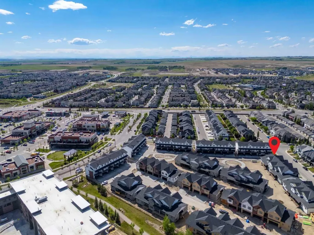 201 Cooperswood Green SW Airdrie AB T3B3Y6