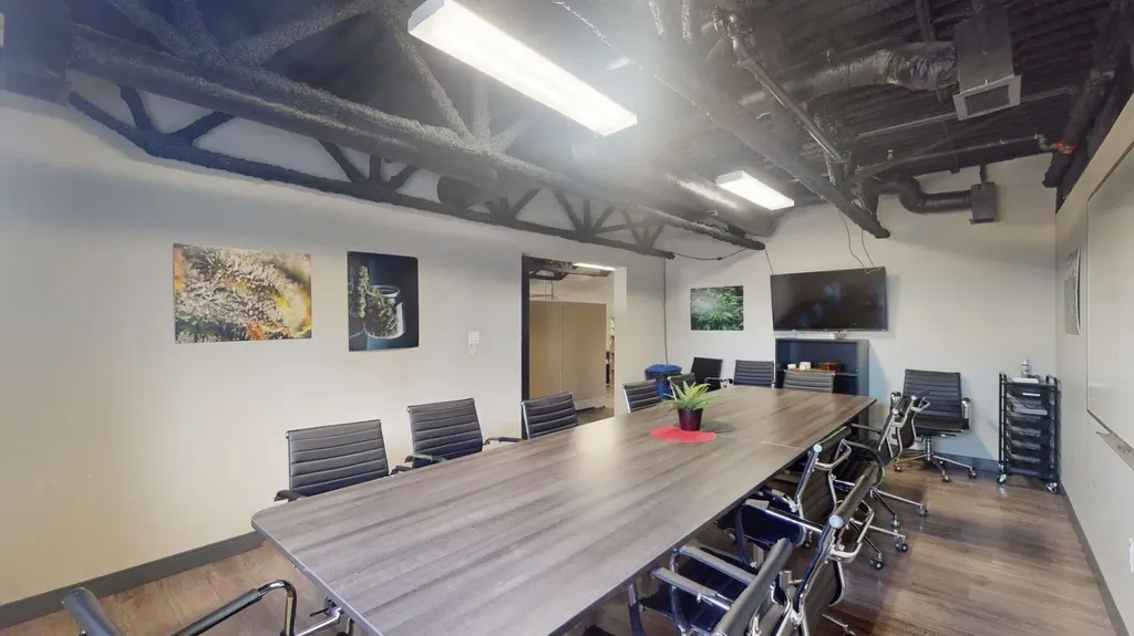 5430 30 Street SE Calgary AB T2C 1G2