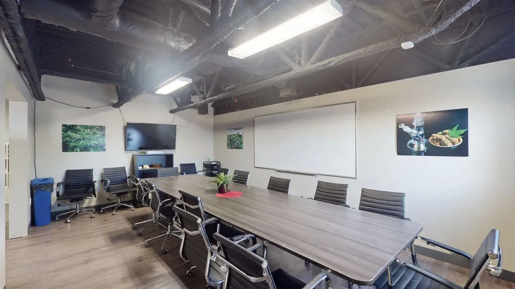 5430 30 Street SE Calgary AB T2C 1G2