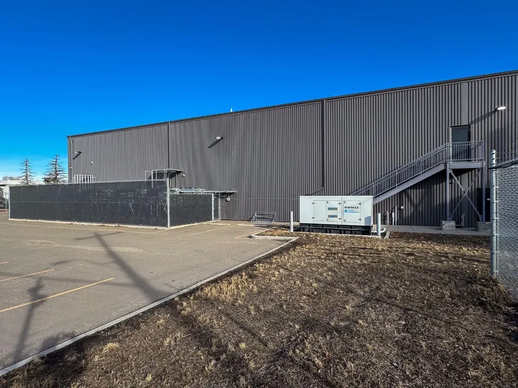 5430 30 Street SE Calgary AB T2C 1G2