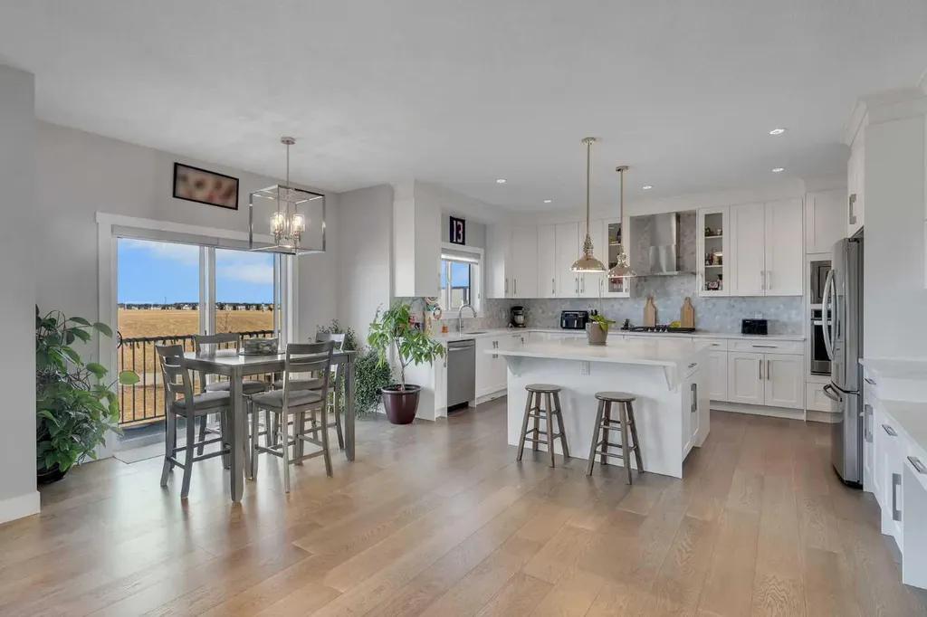 109 Chelsea Grove Chestermere AB T1X 1Z5