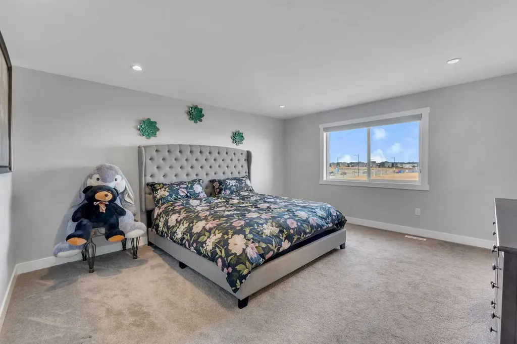 109 Chelsea Grove Chestermere AB T1X 1Z5