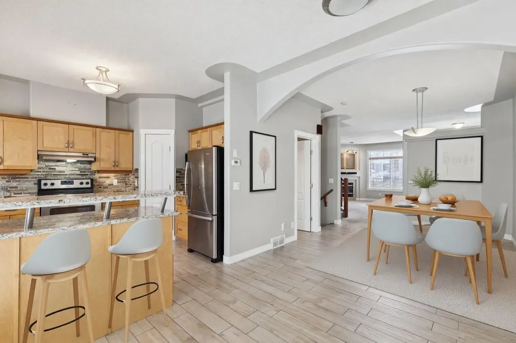 39 Sierra Morena Landing SW Calgary AB T3H 4K3
