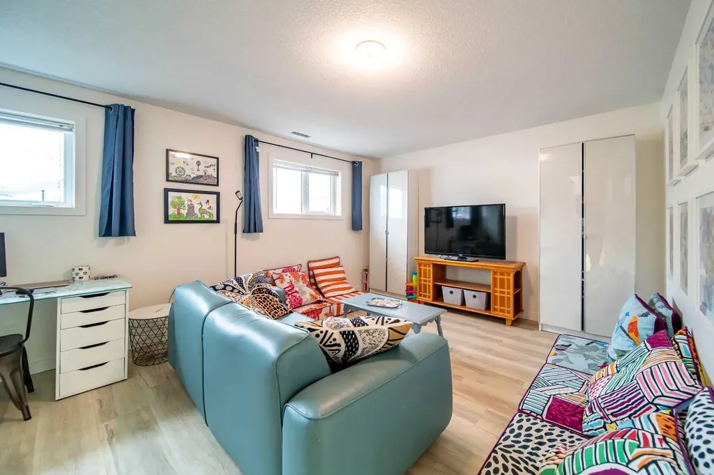 1021 20 Street Crescent Wainwright AB T9W 1N5