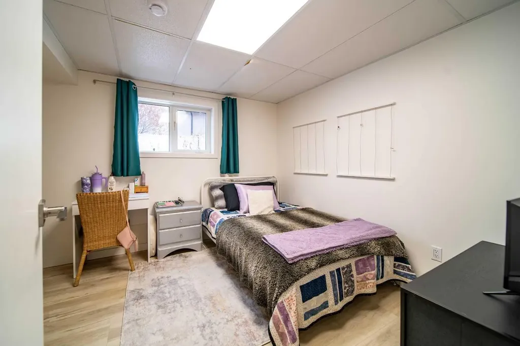 1021 20 Street Crescent Wainwright AB T9W 1N5
