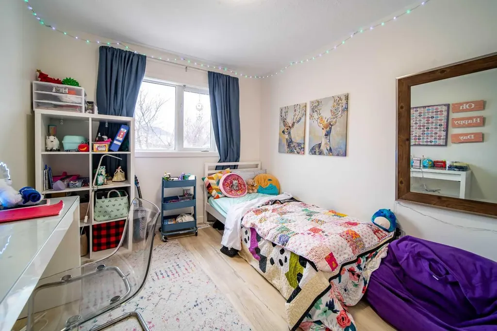 1021 20 Street Crescent Wainwright AB T9W 1N5