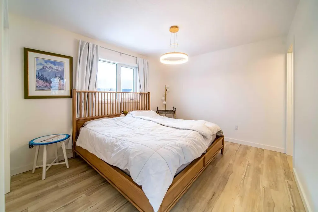 1021 20 Street Crescent Wainwright AB T9W 1N5