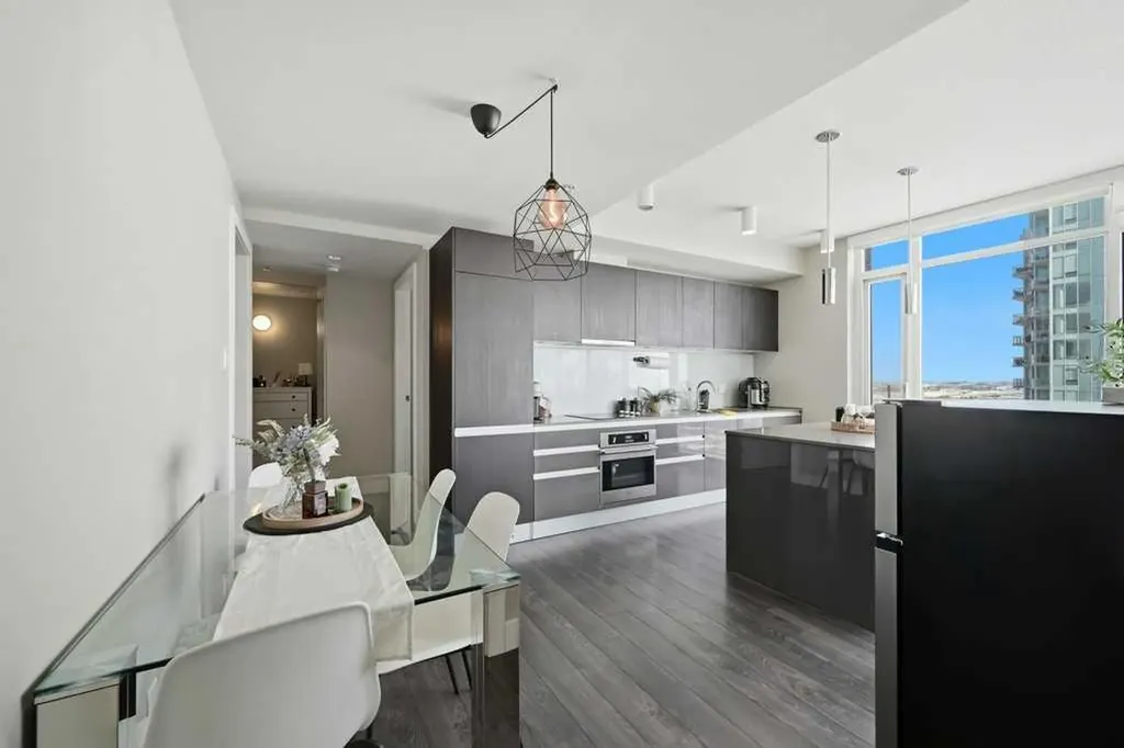 1122 3 Street SE Calgary AB T2G 1H7