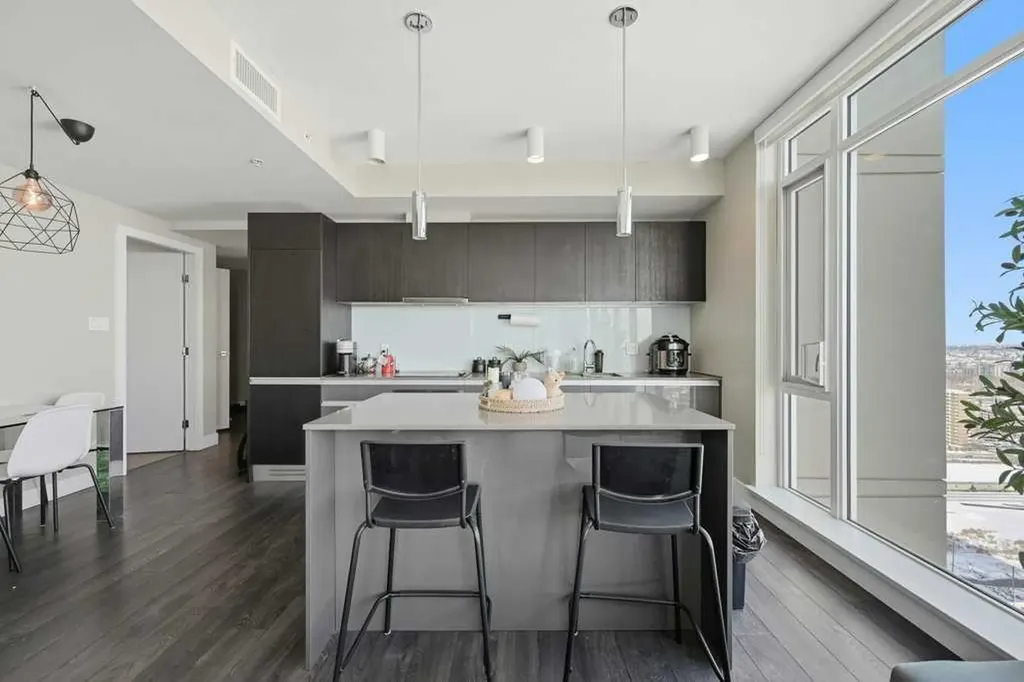 1122 3 Street SE Calgary AB T2G 1H7