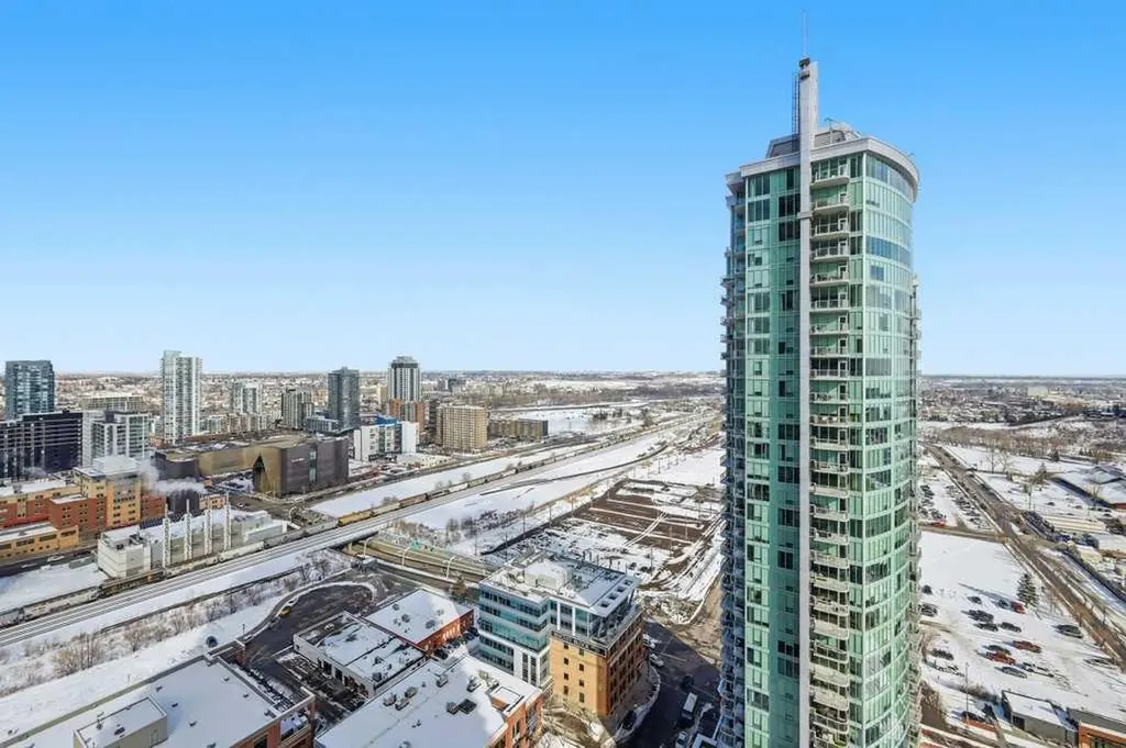 1122 3 Street SE Calgary AB T2G 1H7