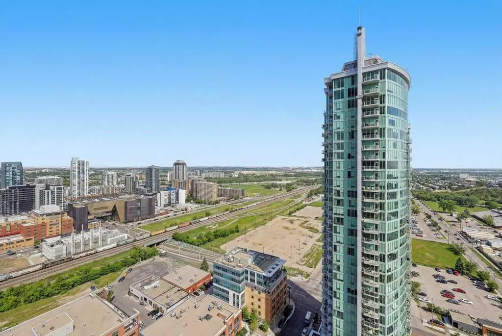 1122 3 Street SE Calgary AB T2G 1H7