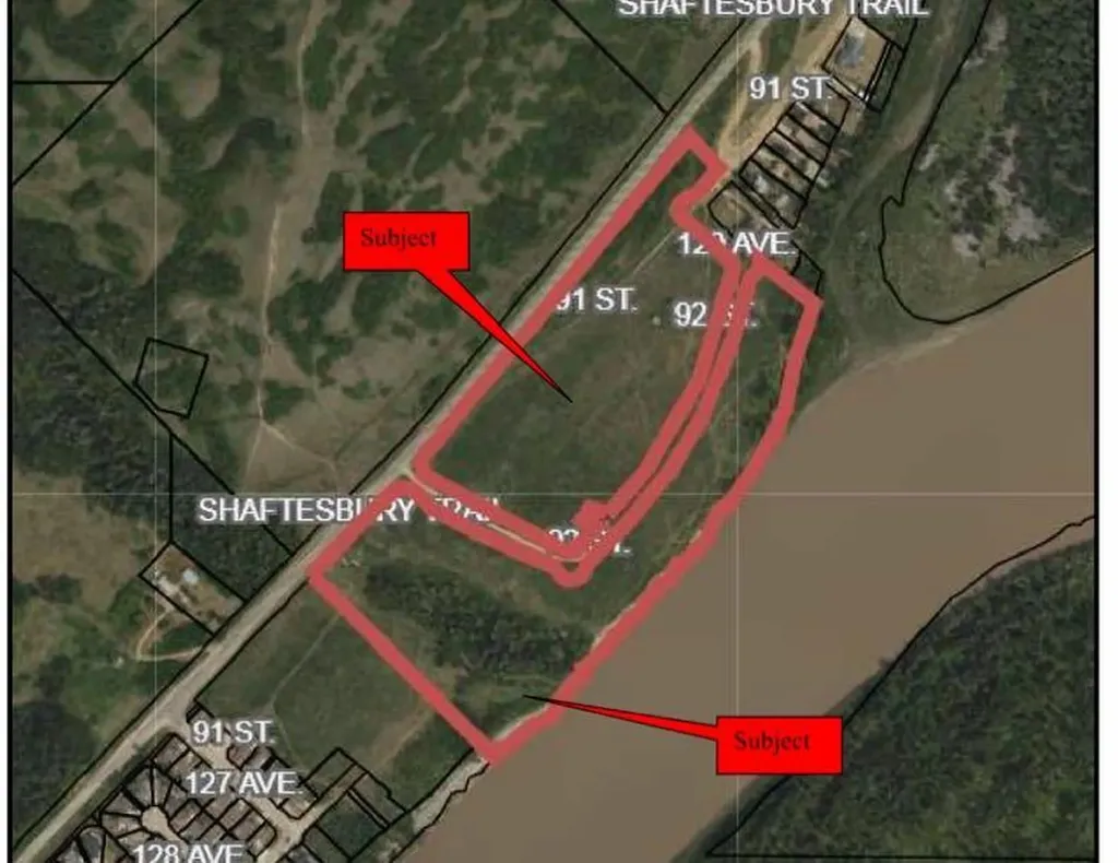 Rl 40 South Of Highway 684 Highway Peace River AB T8S 1X4