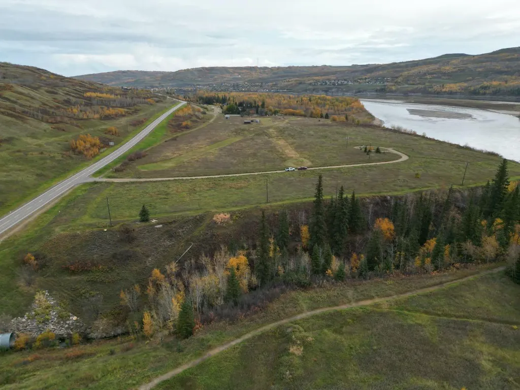 On River Lot 40 East Of Highway 684 Shaftsbury Trail Highway Peace River AB T8S 1X4