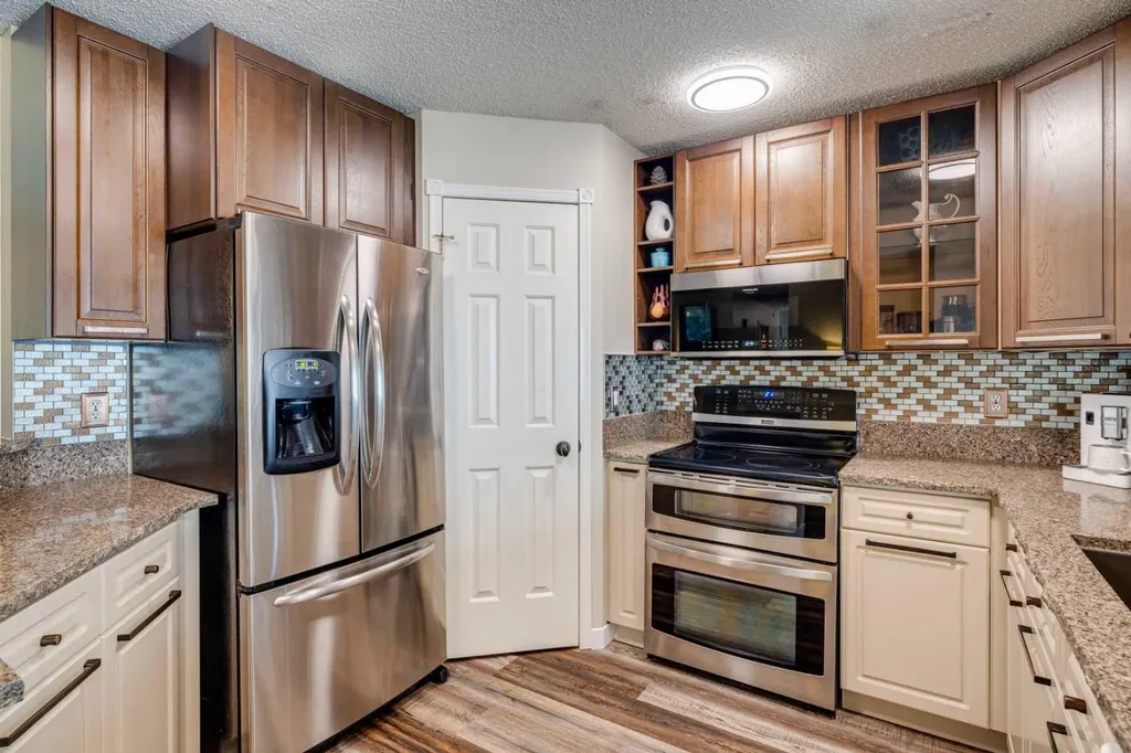 103 Riverview Circle SE Calgary AB T2C 4K1