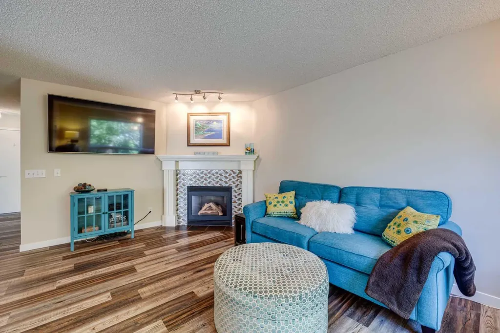 103 Riverview Circle SE Calgary AB T2C 4K1