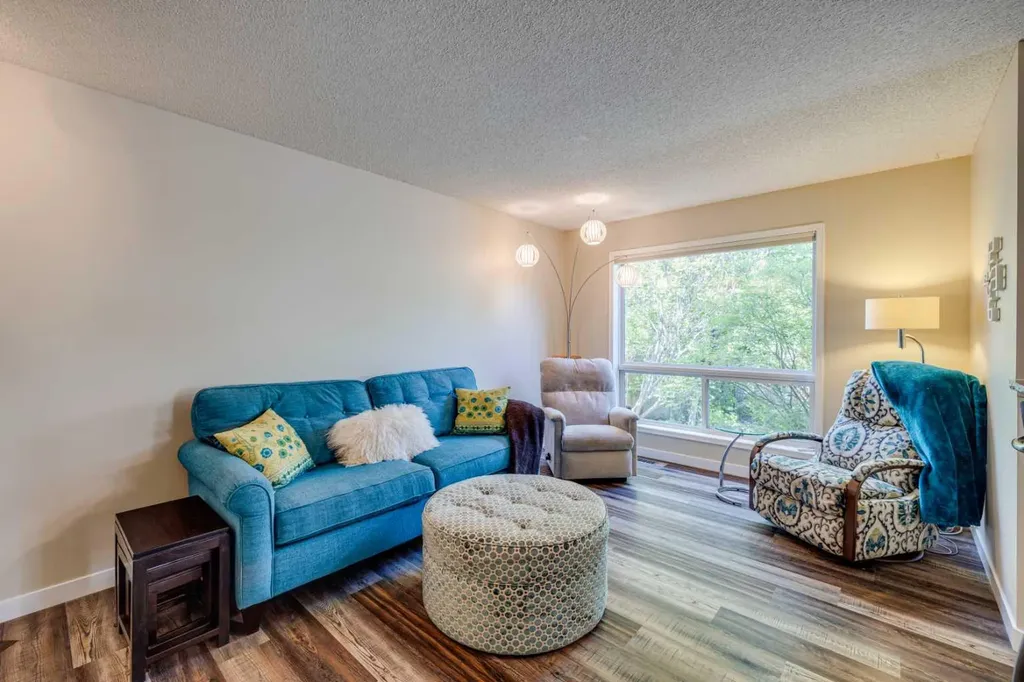 103 Riverview Circle SE Calgary AB T2C 4K1