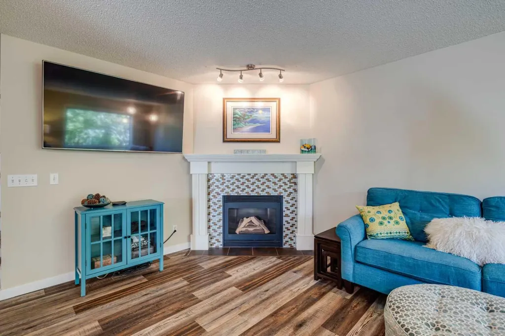 103 Riverview Circle SE Calgary AB T2C 4K1