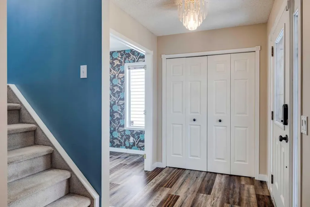 103 Riverview Circle SE Calgary AB T2C 4K1