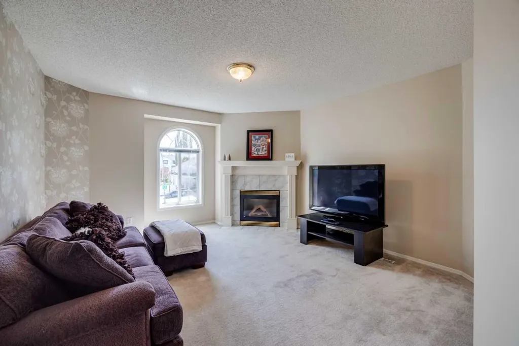 103 Riverview Circle SE Calgary AB T2C 4K1