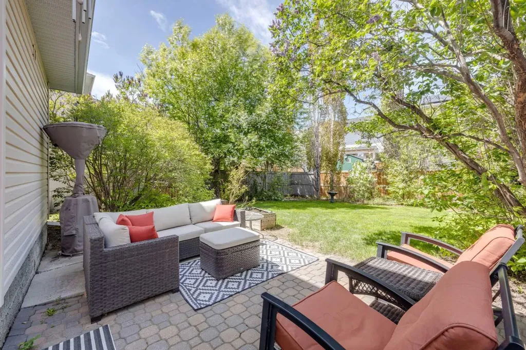 103 Riverview Circle SE Calgary AB T2C 4K1