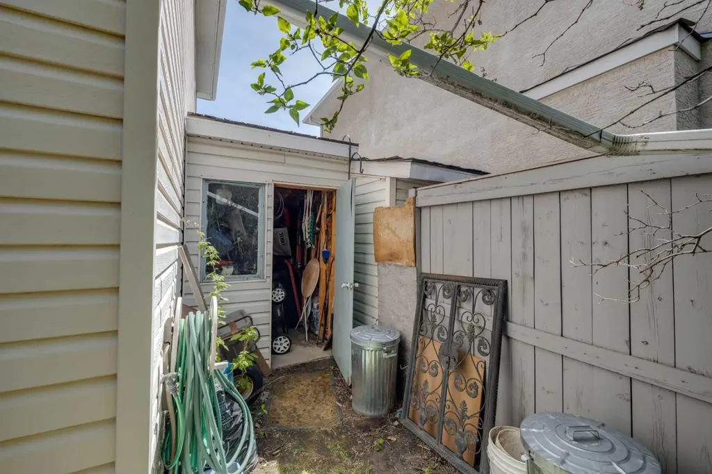 103 Riverview Circle SE Calgary AB T2C 4K1