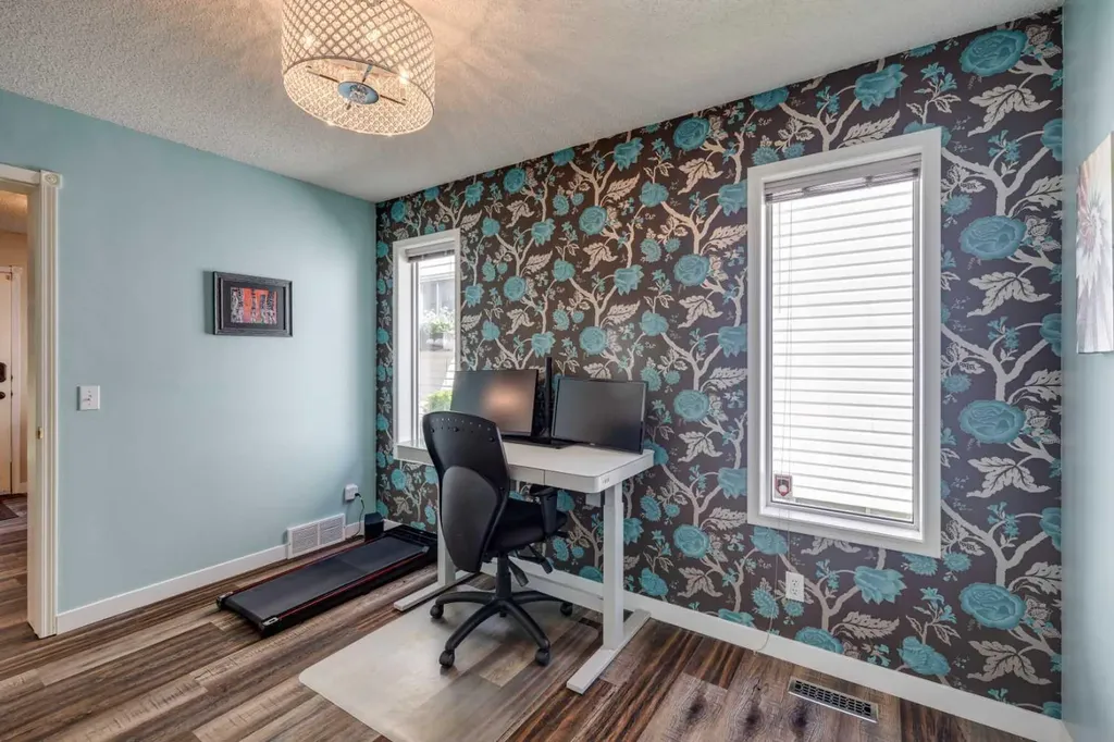 103 Riverview Circle SE Calgary AB T2C 4K1