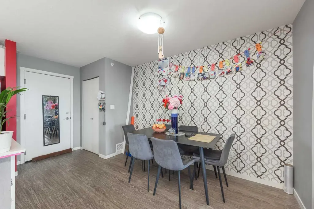 181 Skyview Ranch Manor NE Calgary AB T3N0V2