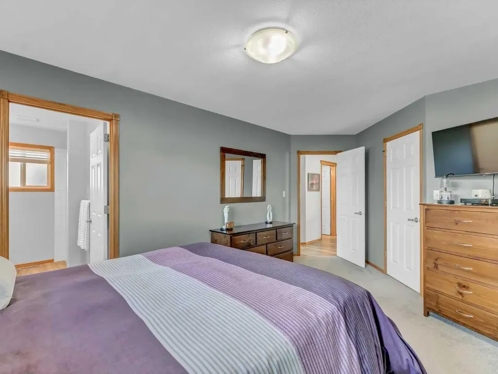 123 Upland Road W Brooks AB T1R0P9