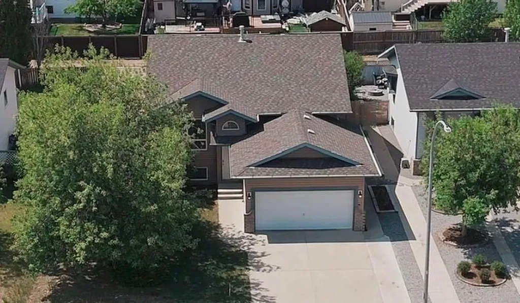 123 Upland Road W Brooks AB T1R0P9